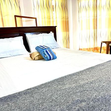 Pineview Lodge Ела Екстериор снимка