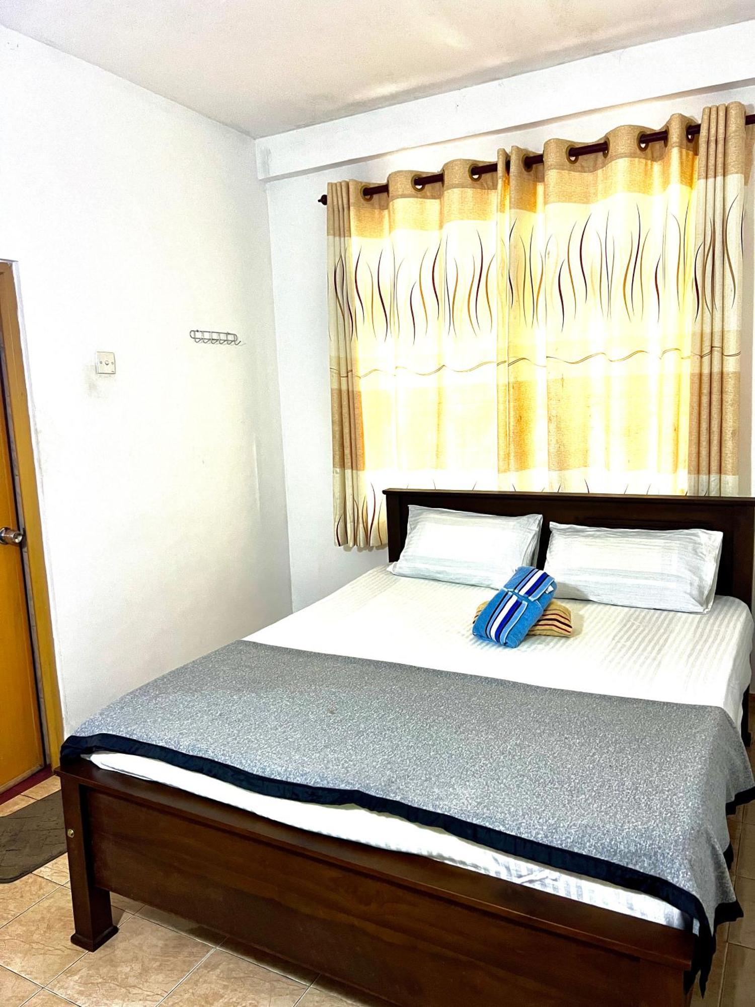 Pineview Lodge Ела Екстериор снимка