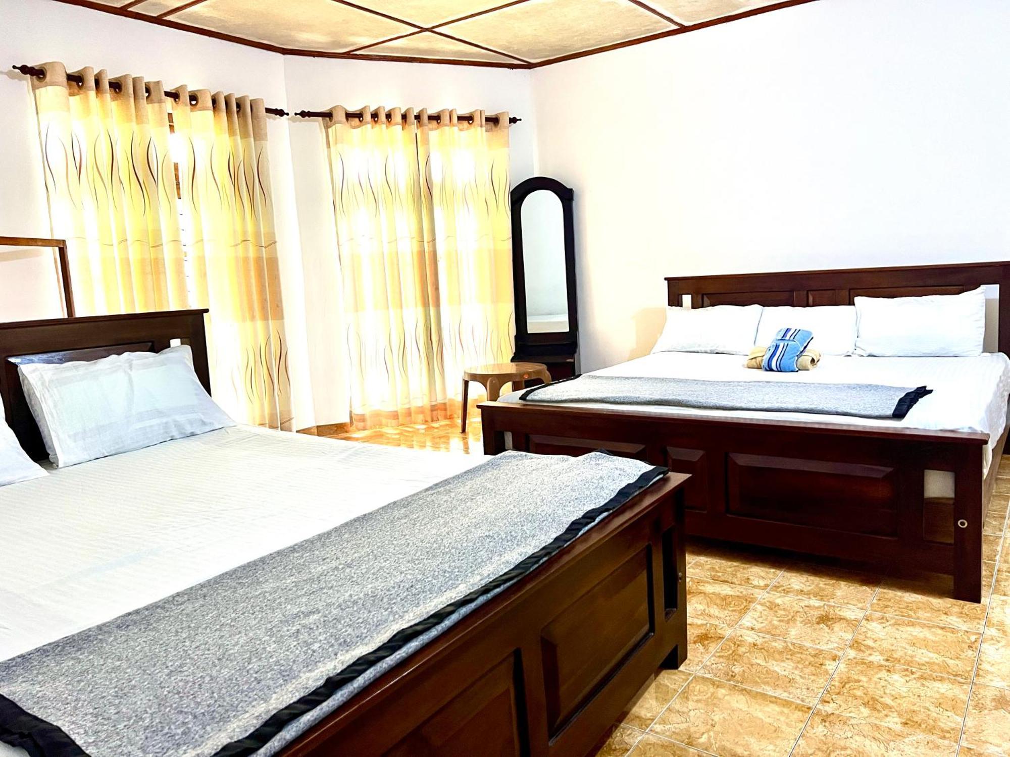 Pineview Lodge Ела Екстериор снимка